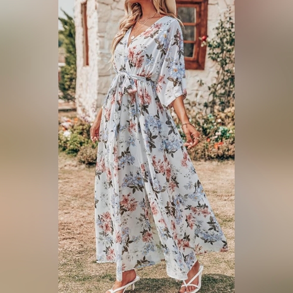 Dress. NWOT. Maxi. Flowy. New. Not Used. Three Quarter Sleeves. - Picture 3 of 7